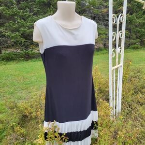 "Pleated Drama" Frank Lyman Design Black and White Dress